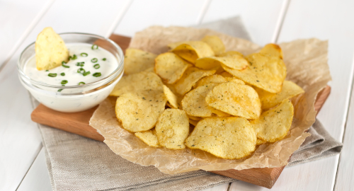 Potato chips with a cream cheese sauce